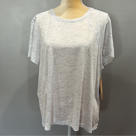 Avia Women's 2 - Short Sleeve T-Shirt Size XXXL - Picture 12 of 15